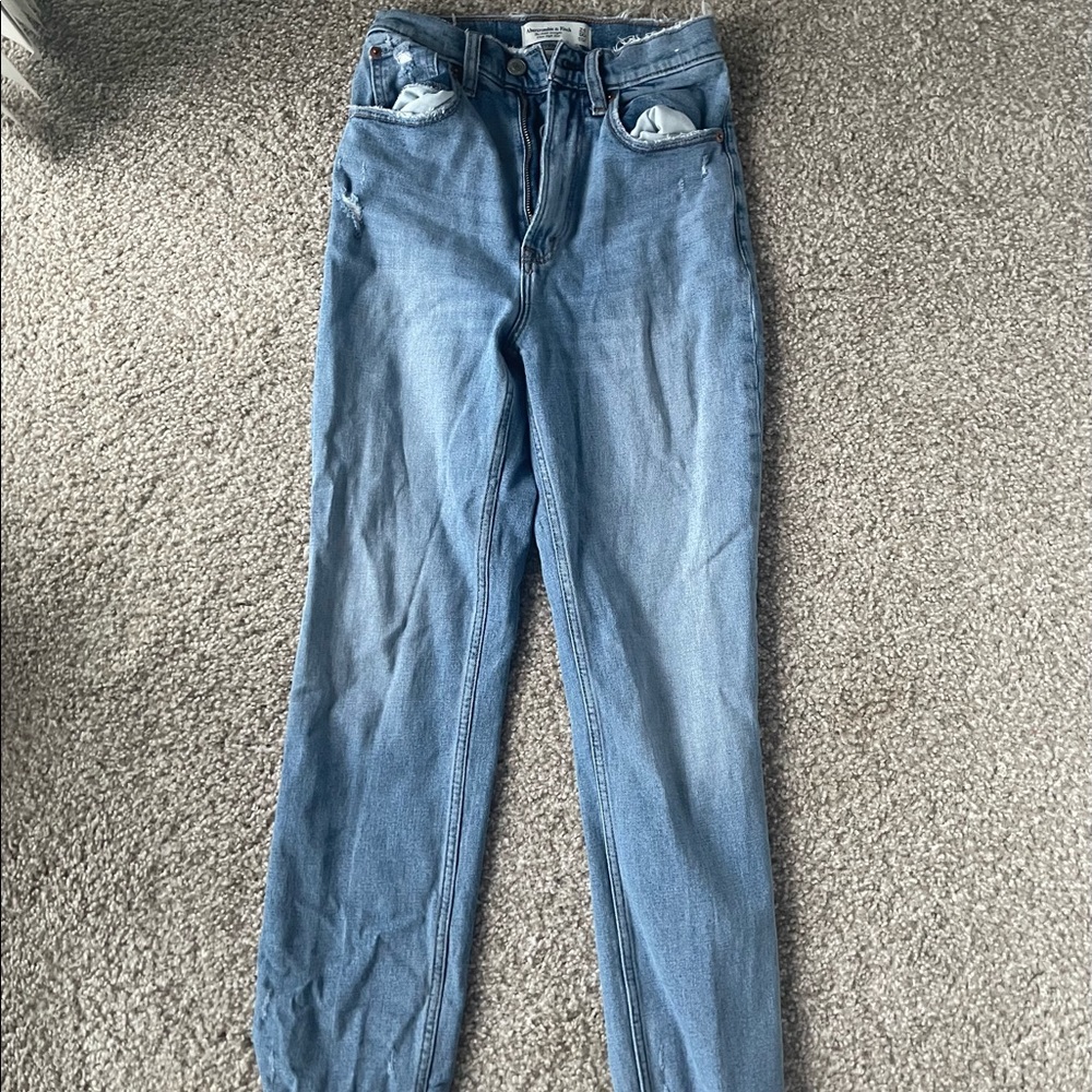 Abercrombie Ultra High rise straight jeans